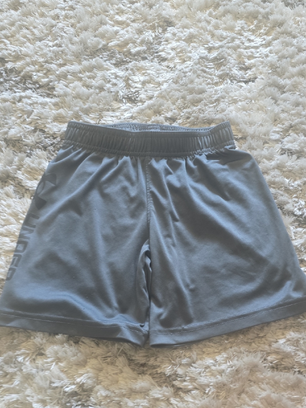 Under Armour Boys Gray Athletic Shorts